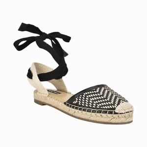 Nine West Mage Ankle Wrap Platte Sandalen Zwart/Wit Nederland | WDR-963415